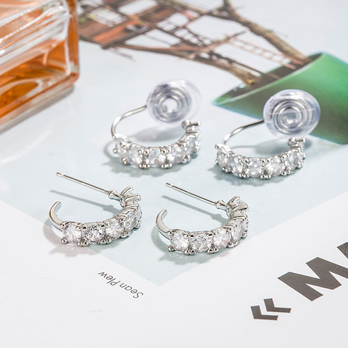 High-end sense exquisite zirconium arc earrings for women, daily commuting trendy fashion versatile earrings, mosquito coil shaped earrings