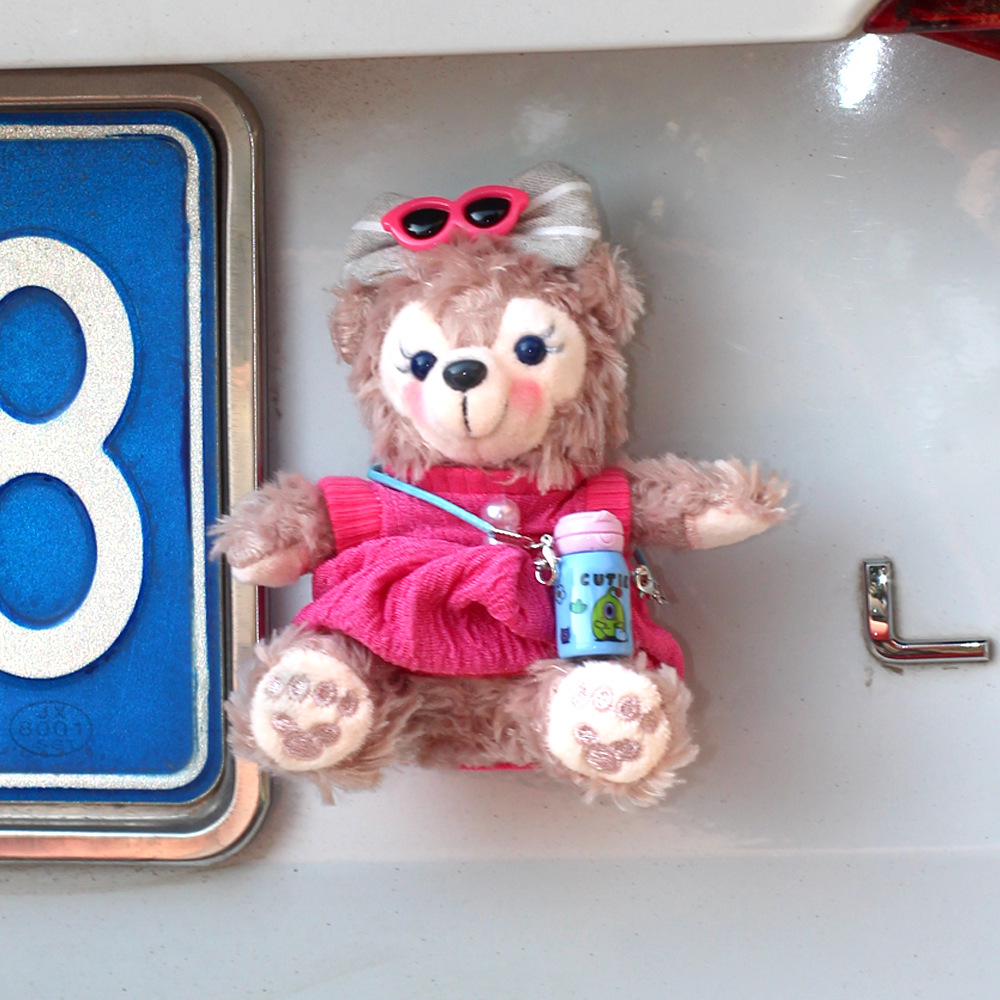 Cute Bear Car Colgante trasero Decoración trasera maletero Muñeco Decoración exterior del coche Decoración del coche Mujer