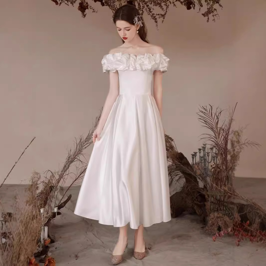 One-Shoulder Dress 2026 New Style Bride Wedding Engagement White Satin Registration Dress Travel Photography Light Gauze Slimming