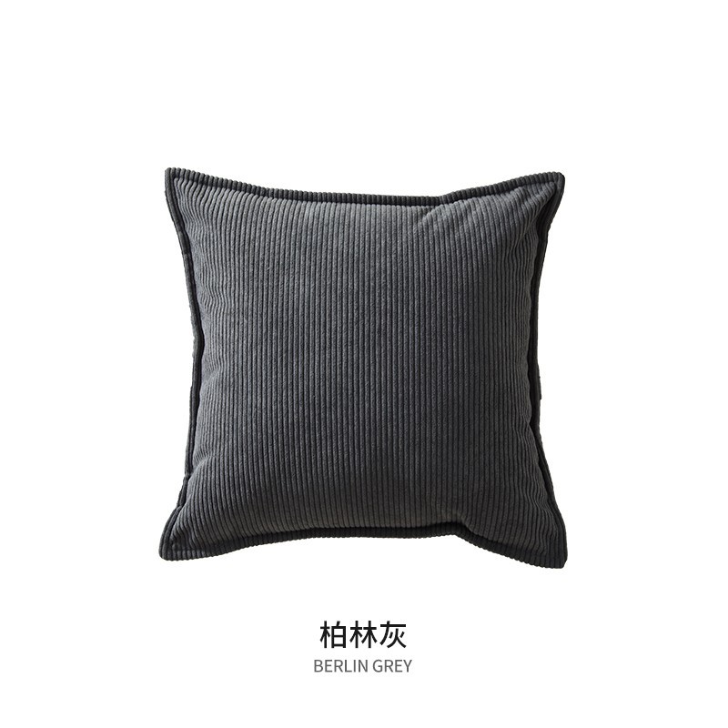 小紅の本のソファーは枕の客間を抱いて軽くて豪華で高級感があります。