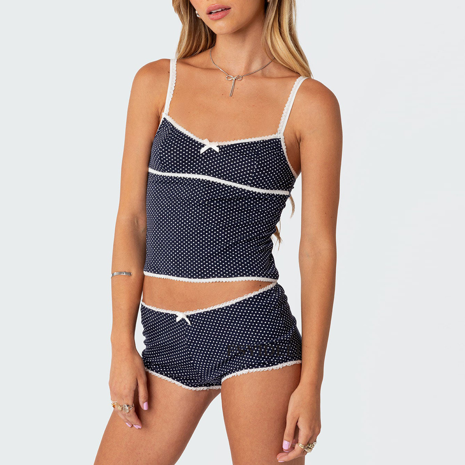 Naisten yksivärinen rento housupuku_voghion.com