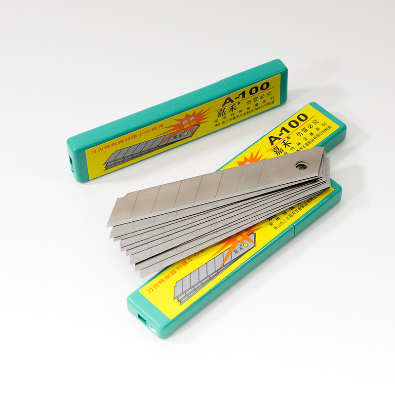 Blade, 18mm, 10 pieces