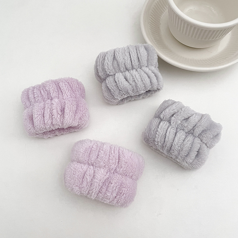 Mangas Arteque absorbente de agua a prueba de humedad Lavado facial femenino Pulsera Lavado Manga a prueba de salpicaduras Ejercicio Pulsera de limpieza de sudor Lazo para el cabello de felpa