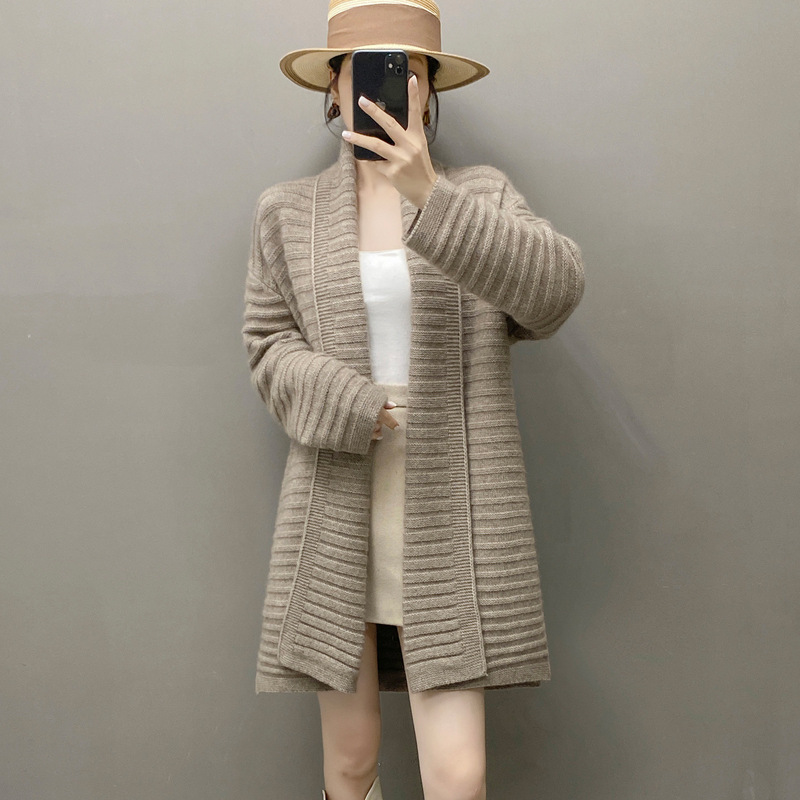 European-Style Soft Cashmere Cardigan for Women, Mid-Length, Loose, Lazy Style, with Belt, Thickened Coat, Sweater, Knitwear European-Style Soft Cashmere Cardigan for Women, Mid-Length, Loose, Lazy Style, with Belt, Thickened Coat, Sweater, Knitwear