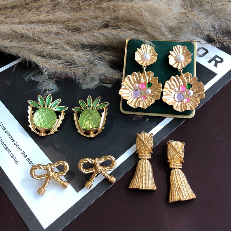10g Weight Earrings Classification 1 Pair Retro Tassel Bow Knot Alloy Plating Women's Earrings