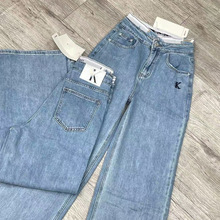 外贸浅色设计感字母刺绣直筒牛仔裤女夏季大码高腰宽松显瘦拖地裤