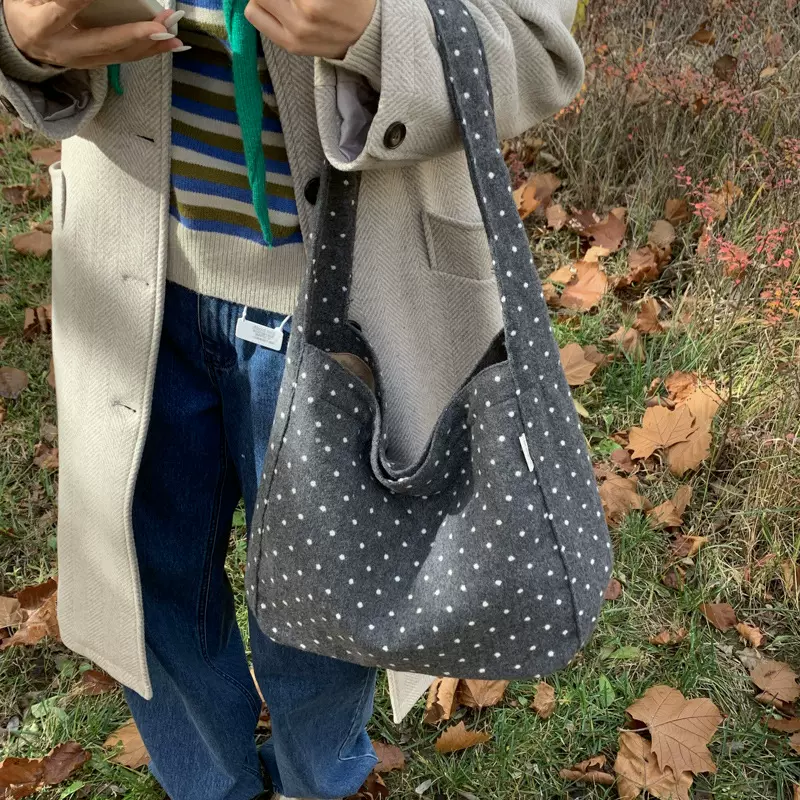 大容量波点毛呢托特包包女2025新款时尚百搭单肩包休闲通勤腋下包