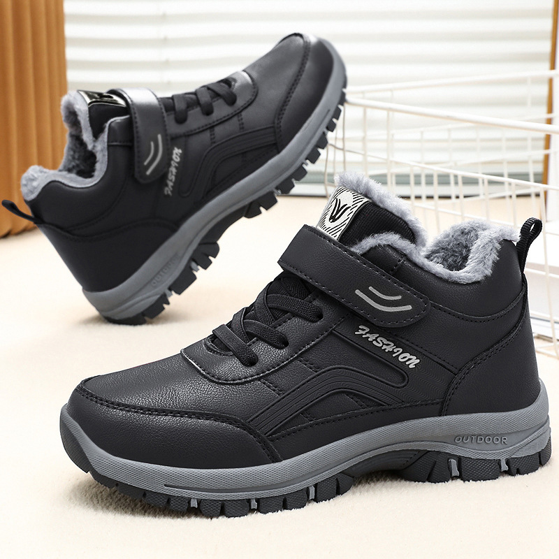 綿の靴の女性の冬の新型の綿の靴の卸売りとベルベットの厚い登山の雪の靴の越境する女性の靴の低い手伝いの女性の靴は代行します。|undefined