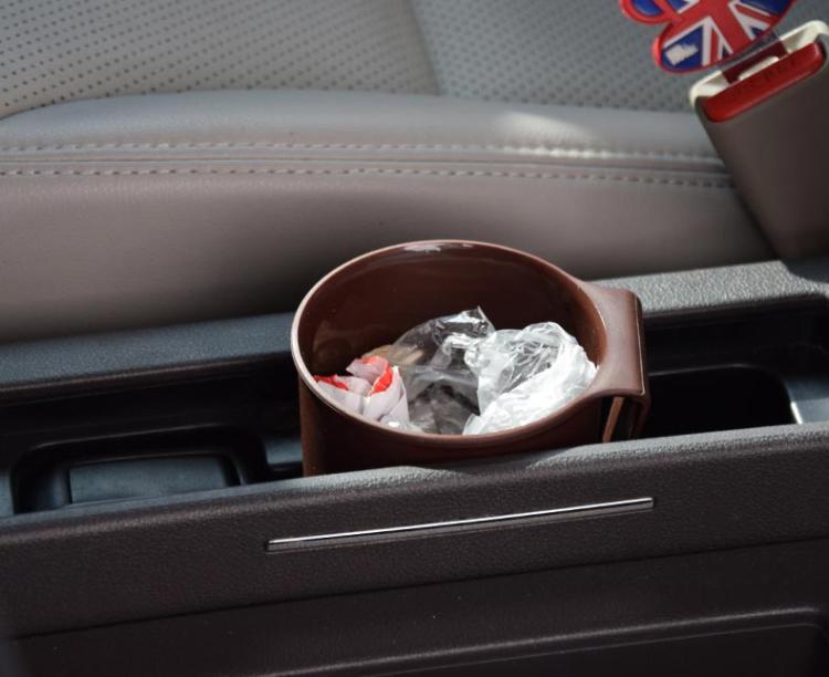 Car-mounted multifunctional portable water cup holder car air outlet water cup holder storage box trash can beverage holder