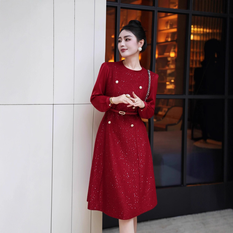 French Retro Sequined Wool Dress for Women with a Light Luxury Feel and Double-Breasted Design That Makes It Easy to Look Good