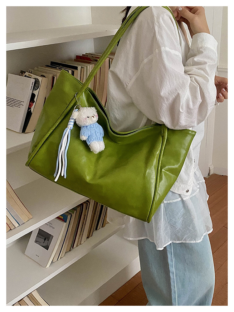 Minimal Large Capacity Glossy Zip Closure Tote Bag 13