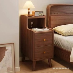 中国のシンプルな多層収納棚ベッドサイドテーブル小さな狭い寝室モダンな家庭用小さなシンプルなベッドサイドテーブル
