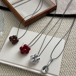 Korean blogger's same black rope simple multi-ball grape bunch versatile long sweater chain minimalist adjustable necklace
