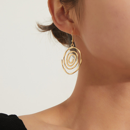European and American cross-border jewelry, fashionable and creative hollow round vortex earrings for women, Amazon trendy earrings