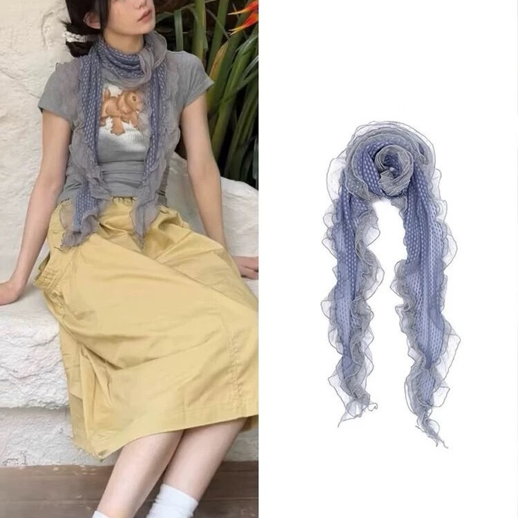 超仙レースのヘアバンドの女性は長いスカーフの蝶結びの森系の甘い髪を縛って長いスカーフのひもを持っています。|undefined