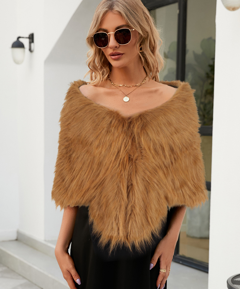 Women's Simple Style Solid Color Imitation Fur Spandex Acrylic Contrast Binding Shawl display picture 13