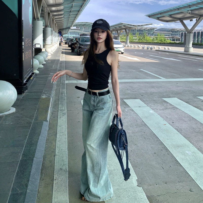 2026 New Style! Slim-Fit Waist-Cinching Vest, Sleeveless Knit Top for Women, Loose High-Waisted Versatile Jeans