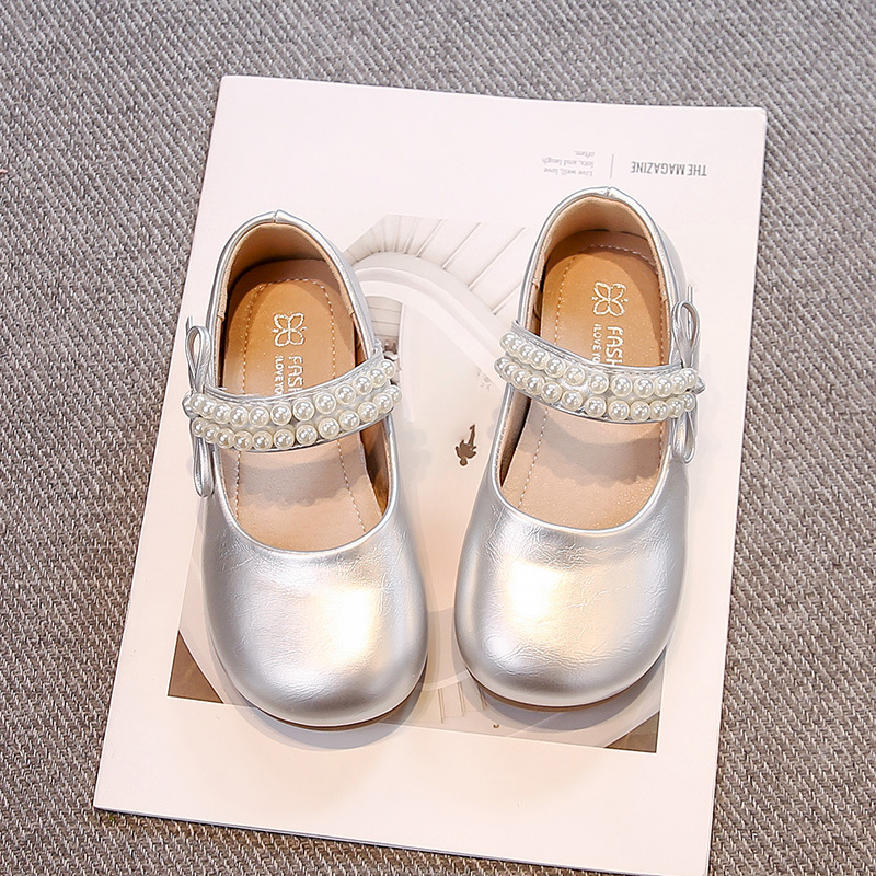 Niñas zapatos de plata 2026 nuevos niños primavera y otoño Marizhen zapatos de cuero para niñas zapatos de princesa de arco de perla image 4