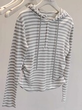 【色织条】显线条感新款淑女气质条纹连帽长袖T恤修身显瘦打底衫