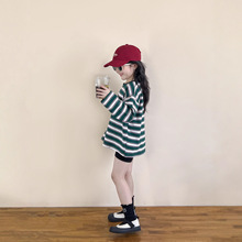 女童秋款休闲运动时髦绿条纹中长款宽松打底衫+黑色瑜伽裤分开拍