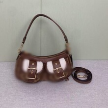 C�ҊW�R�й�Ҹ�°� Ůʿ������ �μ�б��Ůʿ�� �C܇���b�����