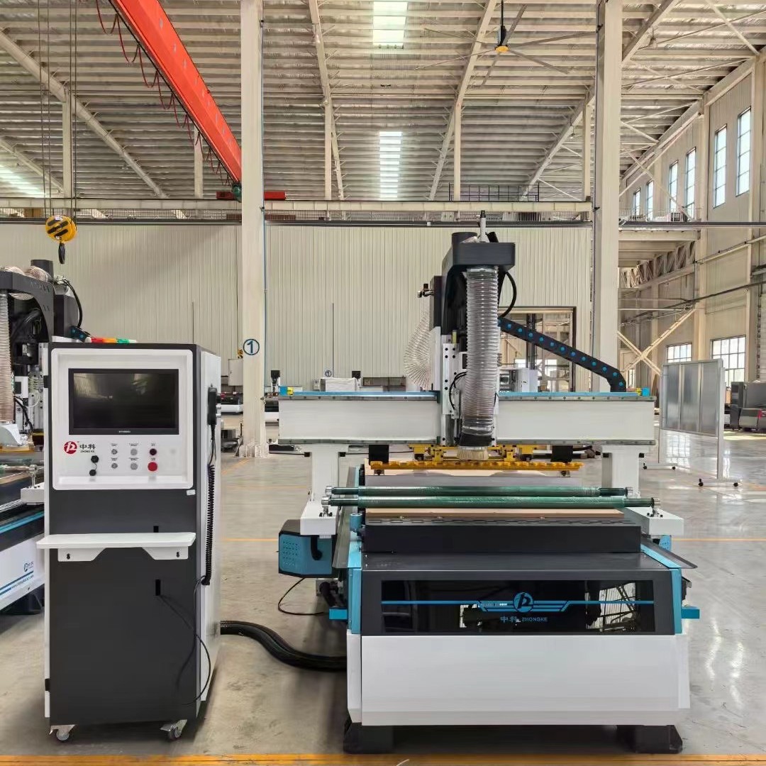 现货木工加工中心板式家具开料机 全自动数控木工开料机下料机