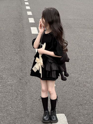 Girls 'short-sleeved T-shirt skirt 2026 new style children's loose foreign-style blouse children's summer cotton half-sleeve blouse trend
