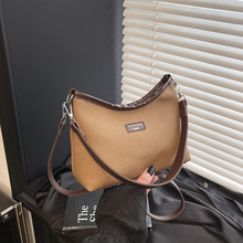 韩版时尚包包女夏天2025新款斜挎女包小众韩版休闲时髦单肩腋下包