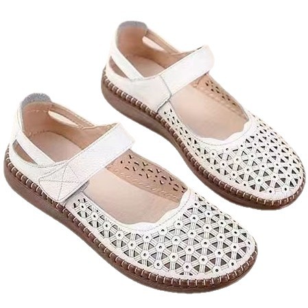 Sandalias de madre de fondo plano de verano, zapatos casuales de mediana edad y ancianos con agujeros de fondo suave transpirables, zapatos de playa de vejez antideslizantes huecos, mujeres