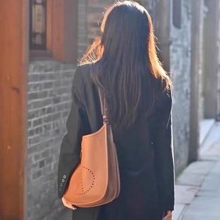 H����ܽ�հ�TOGO�^��Ƥ�μ�б���Ů29CM�r�аٴ�Ħ��Ů��ˮͰ��
