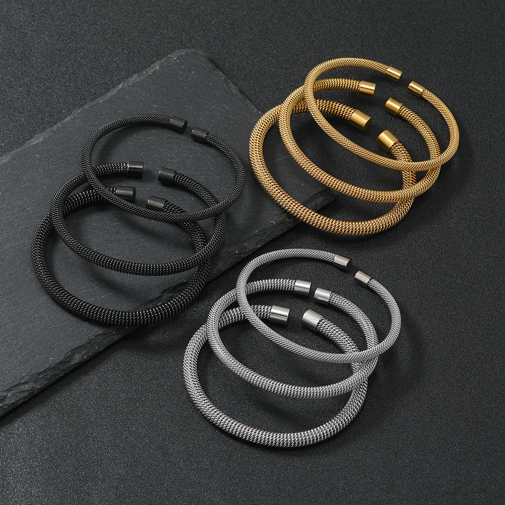 Gioielli in acciaio inossidabile con moda personalizzata e stile punk minimalista, bracciale in acciaio al titanio con apertura elastica in filo di maglia_voghion.com