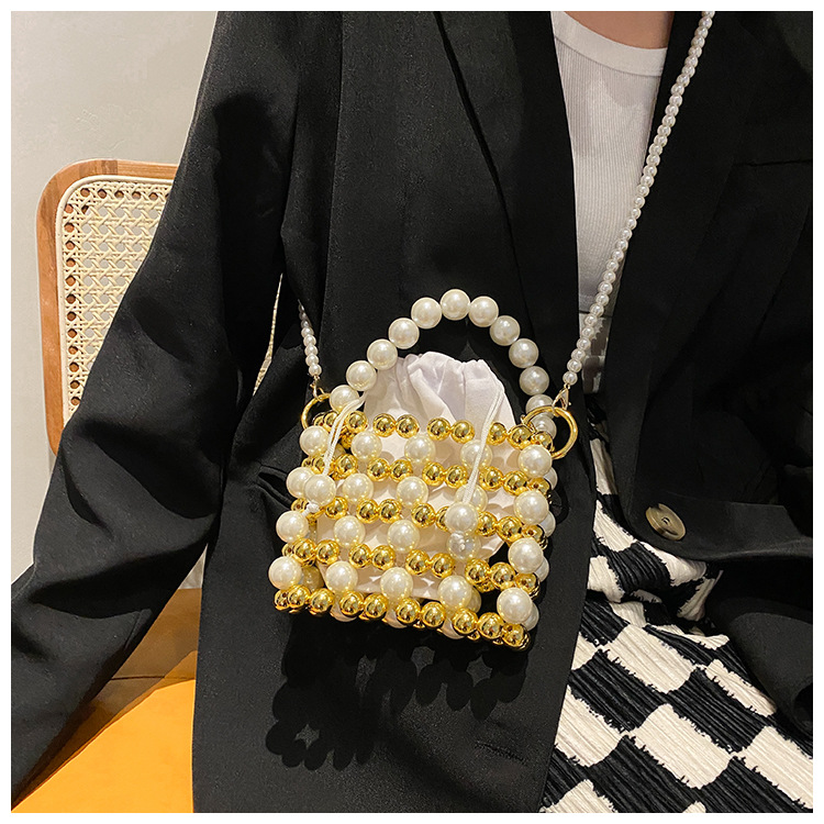 2022 nueva moda perla con reborde tejido hombro bandolera Mini Paquete de lpiz labialpicture5