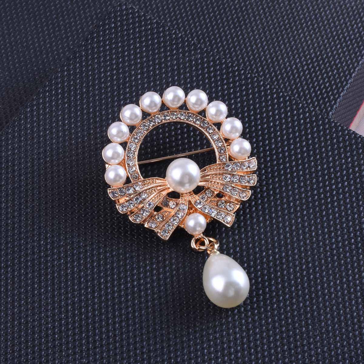 Spilla con perle da donna elegante accessorio di lusso_voghion.com