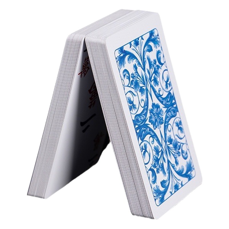 Plastic waterproof mahjong card playing card travel mini mahjong card poker send 2 colors home Sparrow