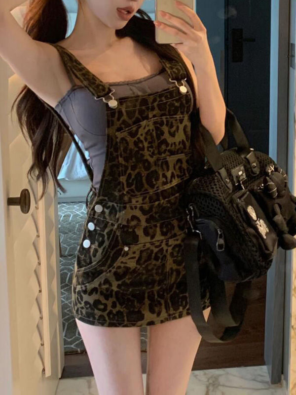 Retro Leopard Print Denim Short Skirt for Women 202 Spring and Summer Sexy Style to Reduce Age and Start Slimming Look Versatile Suspender Skirt
