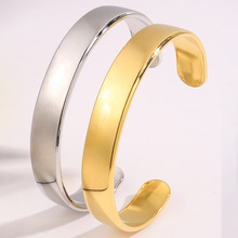 ���CŮ�W���羳���s�OӋ�֭h ���满���_�ڲ���ɫ18K�������C
