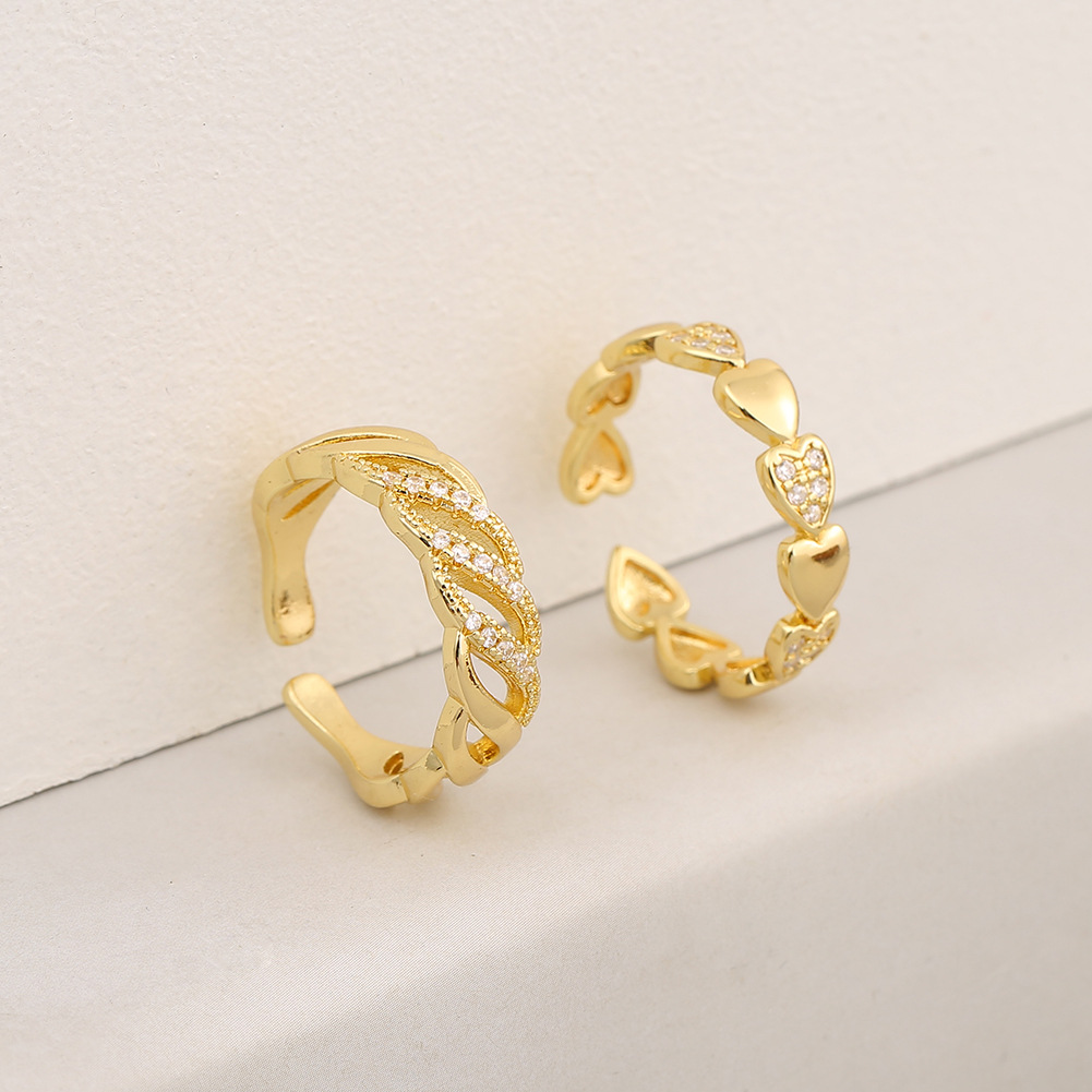 Fashionable golden accessory