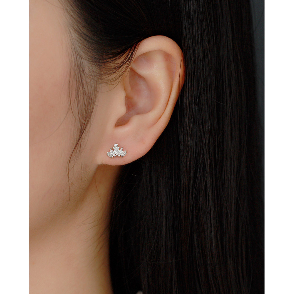 1 Pair Simple Style Crown Inlay Sterling Silver Zircon Ear Studs display picture 3