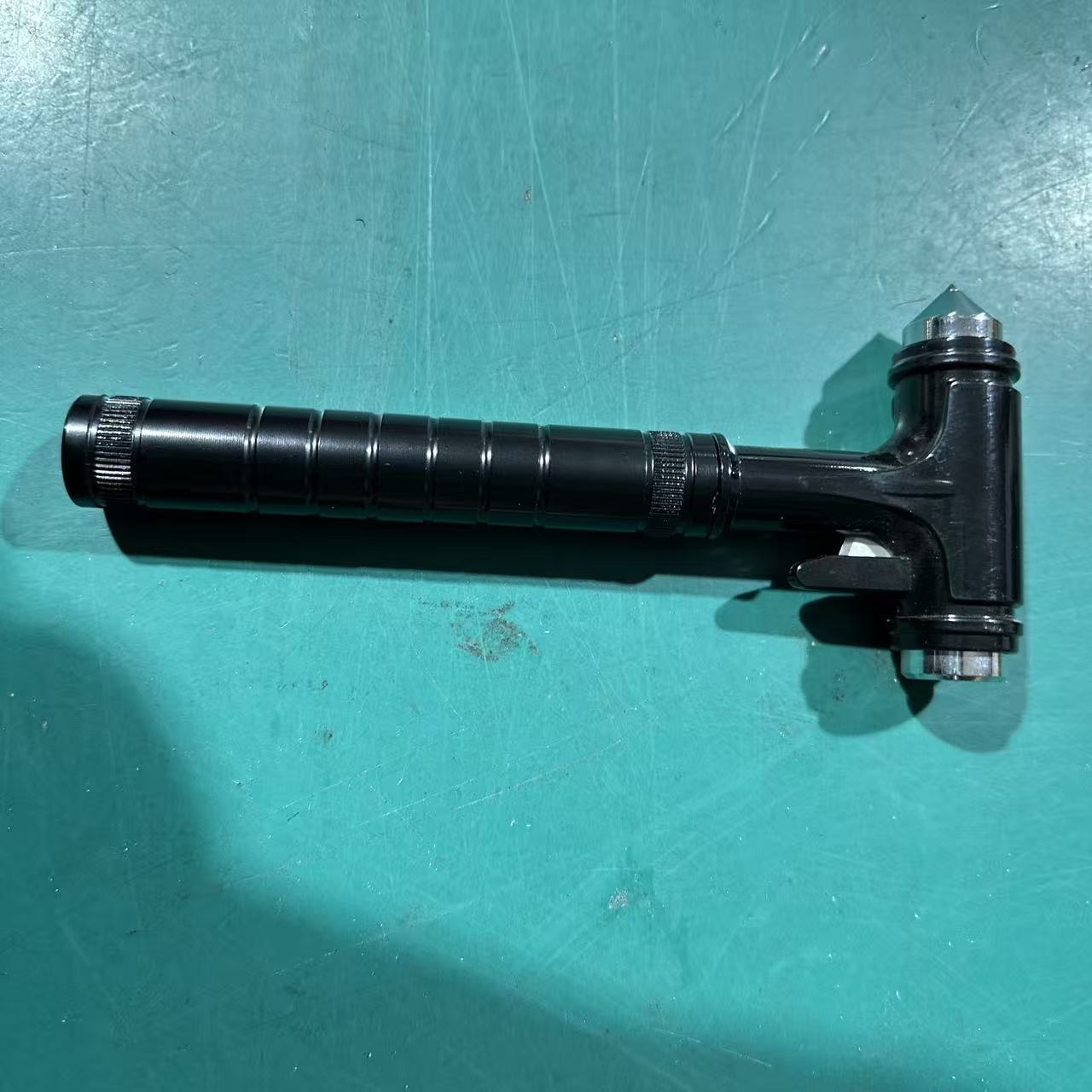 Car-Mounted Tungsten Steel Safety Hammer, Multi-Functional Hard Alloy All-Metal Three-In-One Escape and Life-Saving Window Breaker