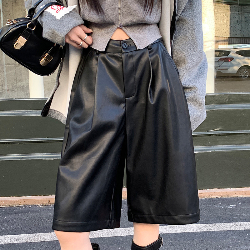 High-Quality Leather Shorts, Boot Pants for Women, Autumn and Winter High-Waisted Loose Casual Slimming Wide-Leg Pants for Small People High-Quality Leather Shorts, Boot Pants for Women, Autumn and Winter High-Waisted Loose Casual Slimming Wide-Leg Pants for Small People