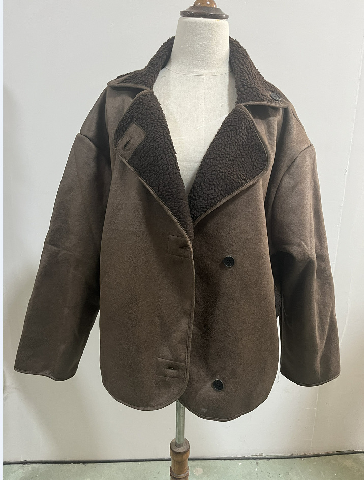 Dames winterjas met bontvoering voor herfst en winter mode_voghion.com
