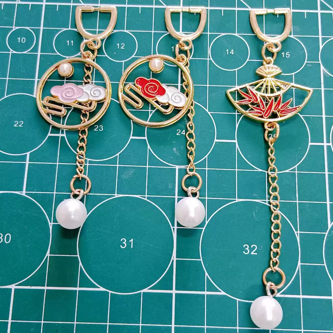 国风服装辅料金属挂件五金吊坠卡通几何钻饰配件裤子饰品挂件