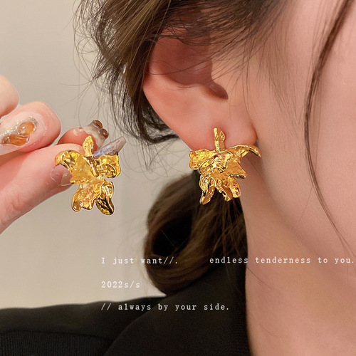 Silver Needle Light Luxury Baroque Flower Pearl Tassel Earrings Women's Retro Earrings French High-end Trendy Earrings Wholesale