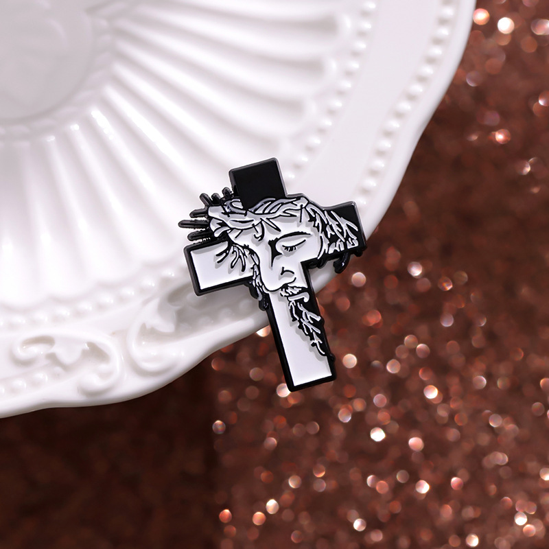 Cute Style Cute Pin Human Cross Heart Shape Alloy Stoving Varnish Unisex Brooches