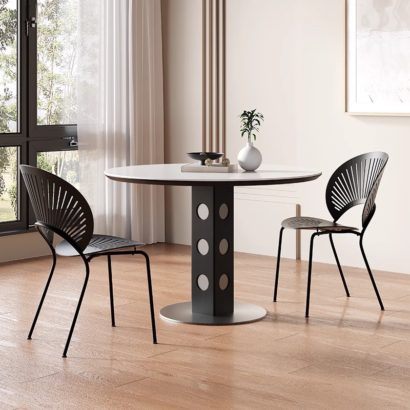 Mesa de comedor redonda de madera sólida medieval que se puede convertir en una mesa de comedor funcional rectangular para una pequeña mesa de tabla de roca doméstica