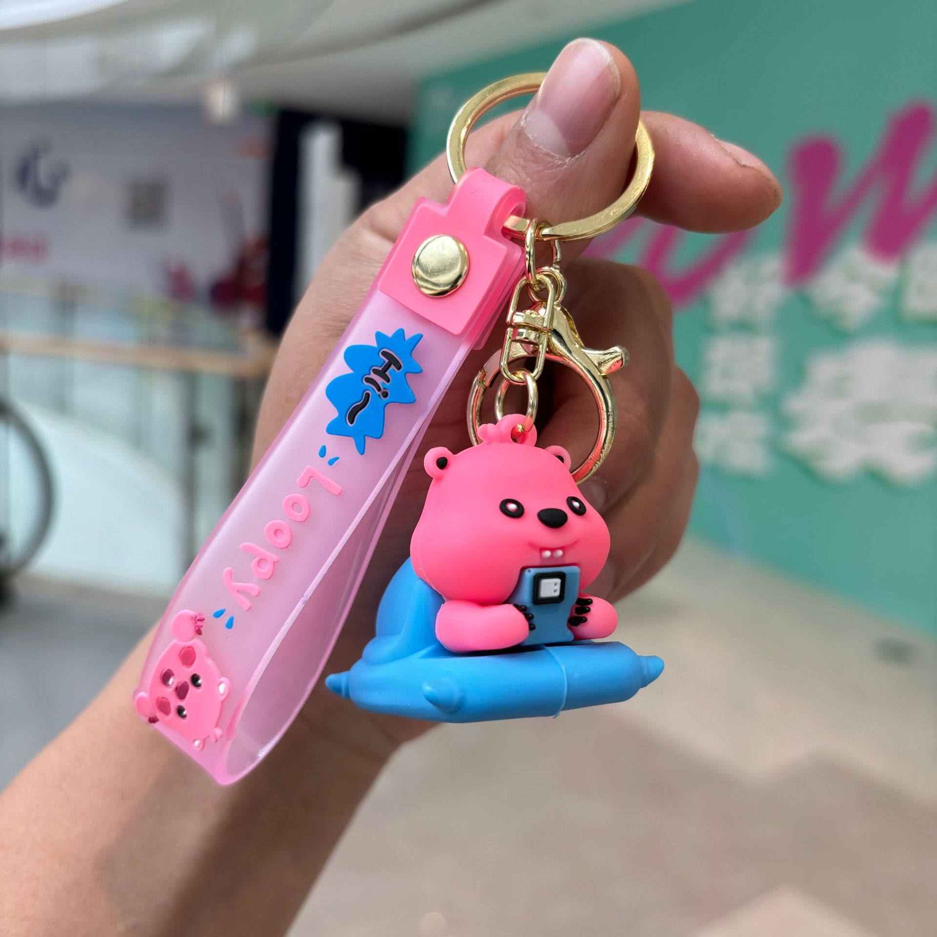 Caricatura pequeño castor llavero colgante bolsos de automóvil llavero muñeca llavero pequeño regalo al por mayor