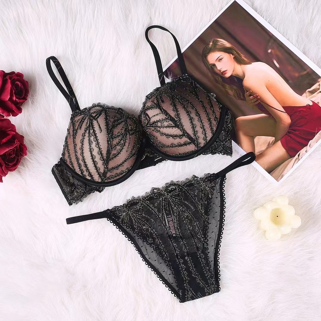 Novo conjunto de sutiã bordado feminino 2023_voghion.com