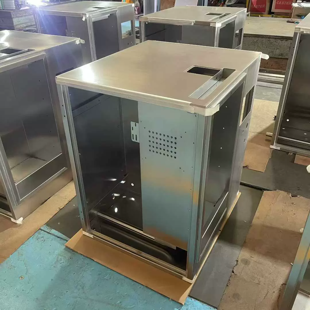 佛山不锈钢机箱外壳水箱箱体激光切割加工钣金折弯加工焊接加工