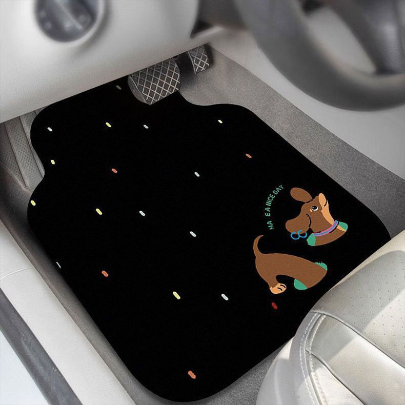 Cartoon diatomite car floor mat, single-piece universal car mat with cute prints, anti-dirt foot mat for the car interior