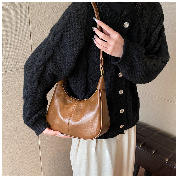 This year's trendy bags for women 2025 are super popular. They are fashionable, high-end, and stylish single-shoulder underarm bags, as well as retro and versatile crossbody bags undefined